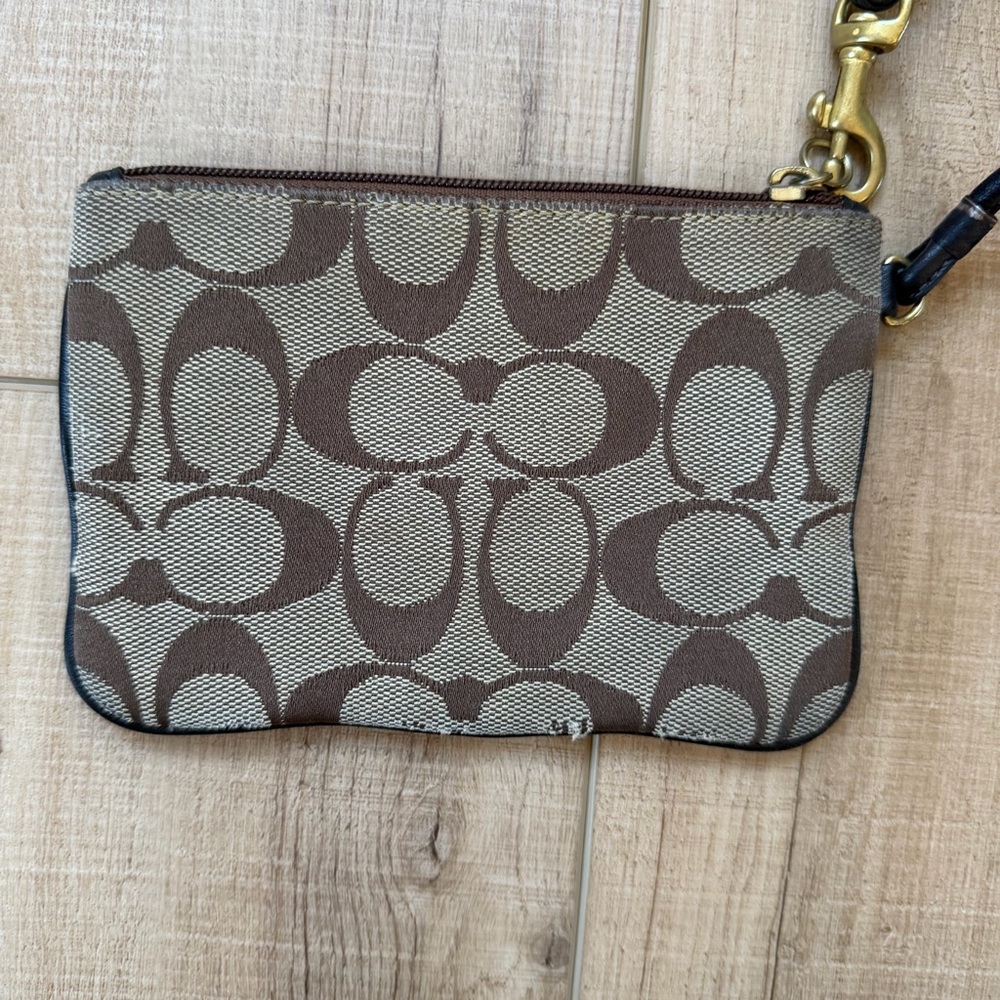 Coach Signature Black Wallet Wristlet Pouch Clutch 6x4 Zip Small Card Holder - Picture 3 of 7